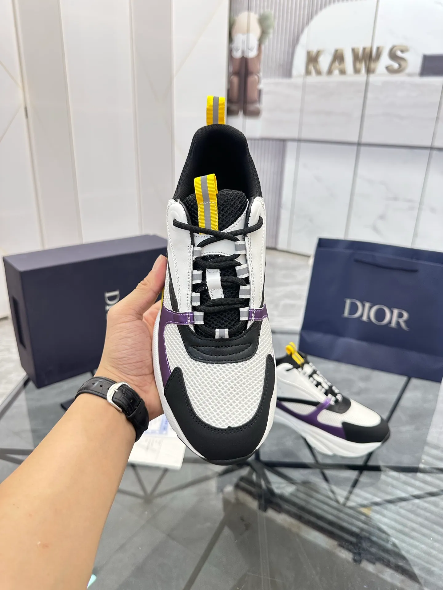 Men's shoes: 💰P460¥ Ready in Guangzhou, fully packaged Product trademark: Dior* "Dior*" low-top casual shoes Regular size: 38-46 (can be customized to 47) B22 Product materials: imported cowhide leather upper spliced ​​with original fabric, breathable lining, original outsole. Number: 920